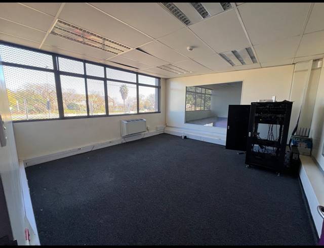 684M² WAREHOUSE TO LET IN STRIJDOMPARK